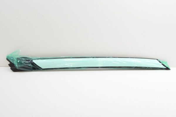 LR148858 - LAND ROVER DISCOVERY V L462 Front Left Door Pillar Molding LR148858 NEW GENUINE