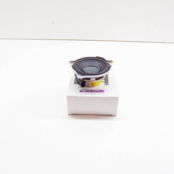 LR152702 - LAND ROVER DEFENDER L663 Front Door Mid Range Speaker LR152702 NEW GENUINE
