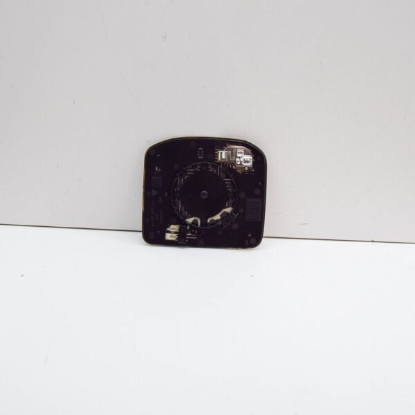 LR154403 - LAND ROVER DEFENDER L663 Front Right Door Mirror Glass LHD LR154403 NEW GENUINE