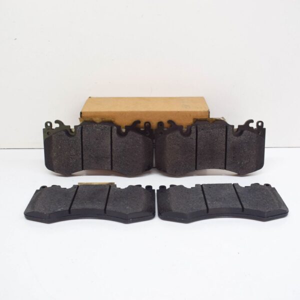 LR160069 - LAND ROVER RANGE ROVER IV L405 Front Wheel Brake Pad LR160069 NEW GENUINE