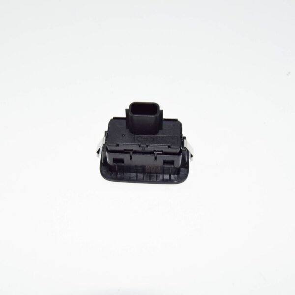 LR167540 - Land Rover Discovery V L462 Tailgate Opening Switch LR167540, Original Part