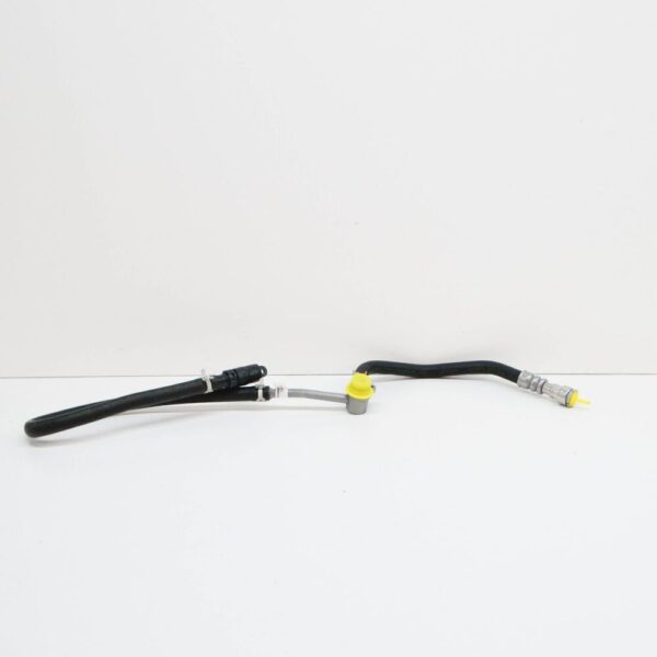 PBP500300 - LR RANGE ROVER III L322 Oil Cooler Feed Pipe PBP500300 NEW GENUINE