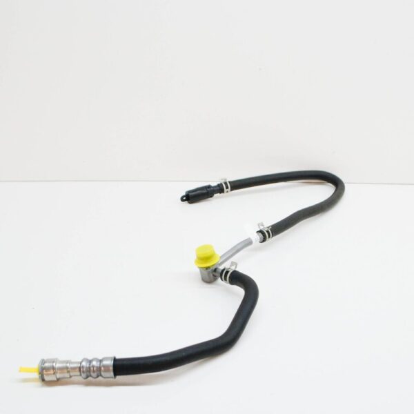 PBP500300 - LR RANGE ROVER III L322 Oil Cooler Feed Pipe PBP500300 NEW GENUINE