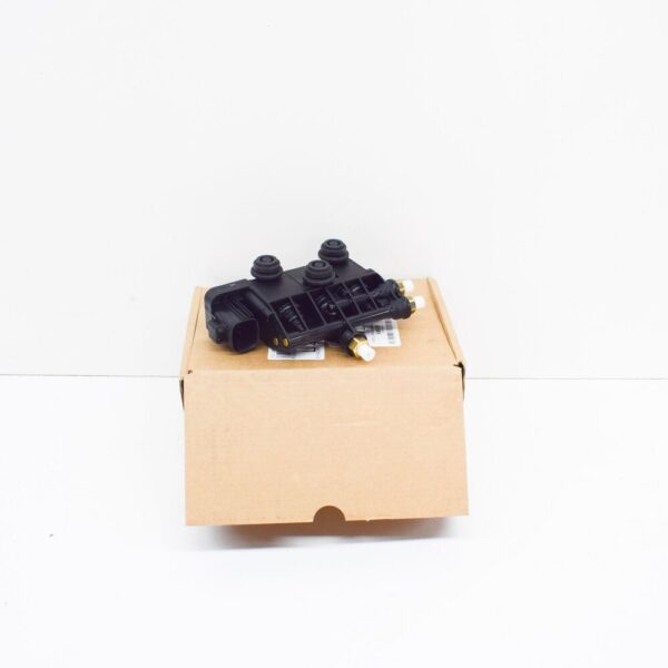 RVH000055 - Land Rover Discovery IV L319 Air Suspension Valve RVH000055 New Genuine