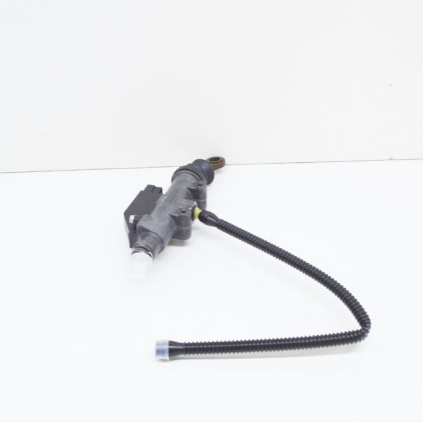 STC500031 - LAND ROVER DISCOVERY III L319 Clutch Master Cylinder LHD STC500031 NEW GENUINE