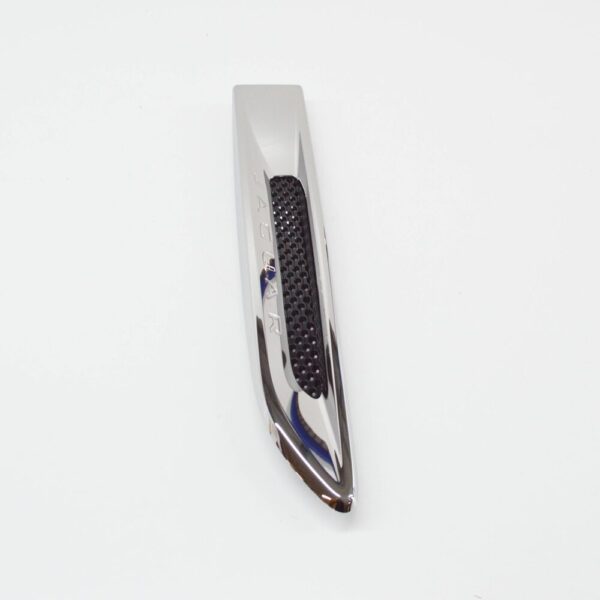 T4N25066 - JAGUAR XE X760 Front Right Fender Vent Terminator T4N25066 New