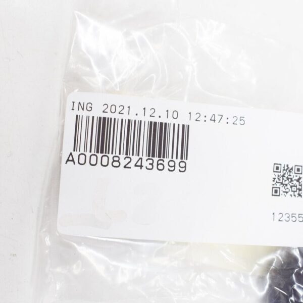 A0008243699 - MERCEDES-BENZ E W124 WIPER SPINDLE SLEEVE A0008243699 NEW GENUINE