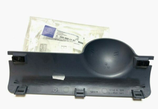 A00088501819999 - NEW MB VITO W639 REAR BUMPER HITCHING MECHANISM COVER A00088501819999 ORIGINAL