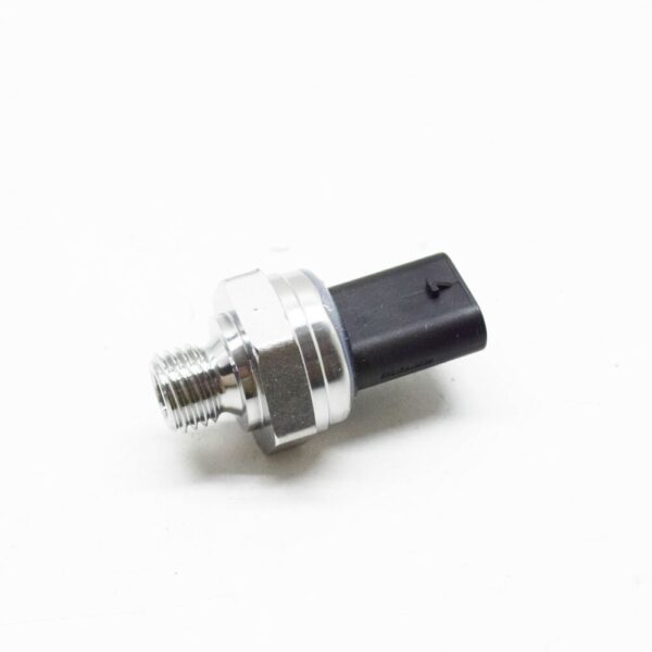 A0009053007 - NEW MERCEDES-BENZ A W177 Fuel Rail Pipe Pressure Sensor A0009053007 OEM