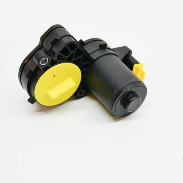 A0009061303 - NEW MERCEDES-BENZ C W205 REAR WHEEL BRAKE RIGHT ACTUATOR A0009061303
