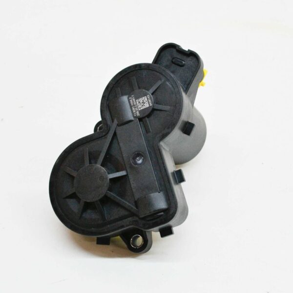 A0009061303 - NEW MERCEDES-BENZ C W205 REAR WHEEL BRAKE RIGHT ACTUATOR A0009061303