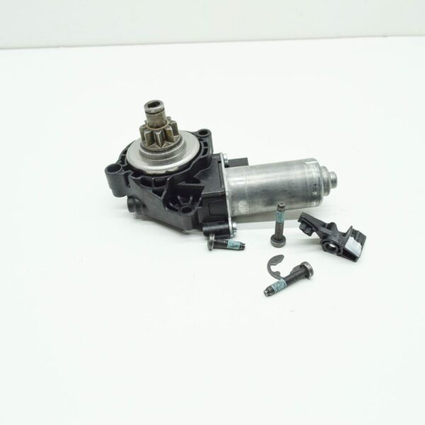 A0009102409 - NEW MERCEDES-BENZ C W205 FRONT LEFT SEAT HEIGHT ADJUST MOTOR A0009102409