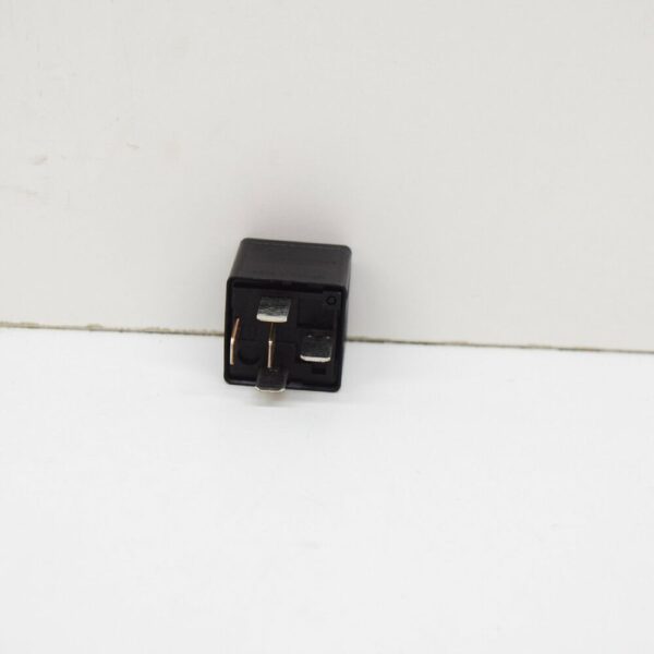 A0025422119 - NEW MERCEDES BENZ E W210 SIGNAL INDICATOR RELAY A0025422119 TURN ORIGINAL