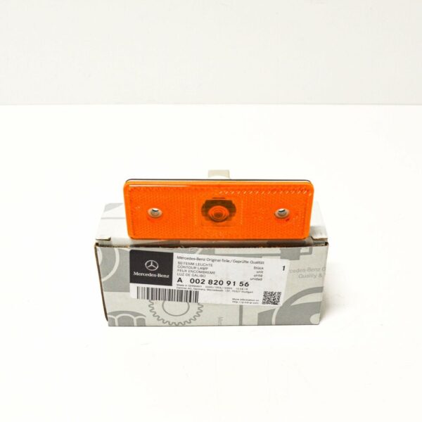 A0028209156 - NEW MERCEDES-BENZ SPRINTER 903 EXTERIOR SIDE MARKER LIGHT A0028209156 ORIGINAL