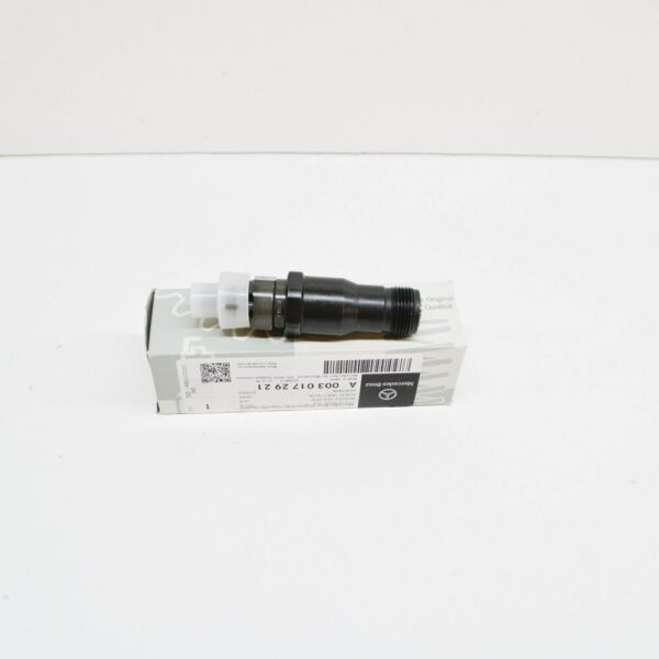 A0030172921 - NEW MB 190 W201 FUEL INJECTOR A0030172921 2.5 DIESEL ORIGINAL