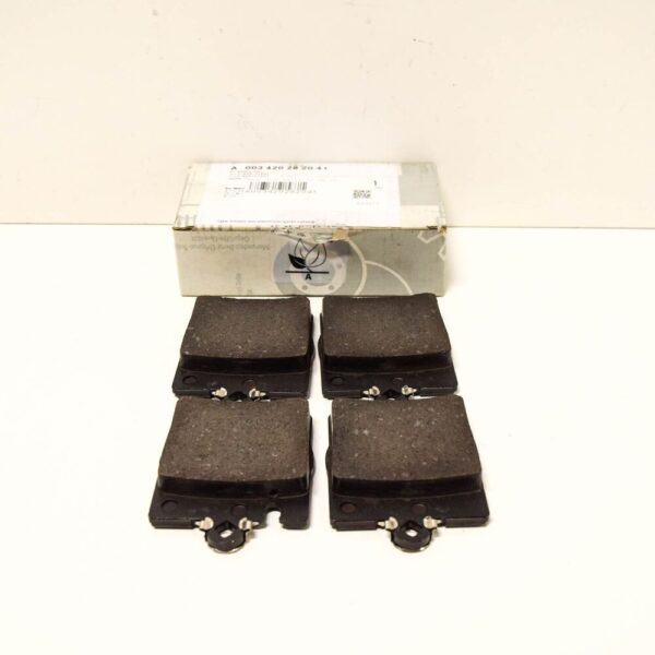 A003420282041 - NEW MERCEDES-BENZ SLK R171 REAR WHEEL BRAKE PAD SET A003420282041 ORIGINAL