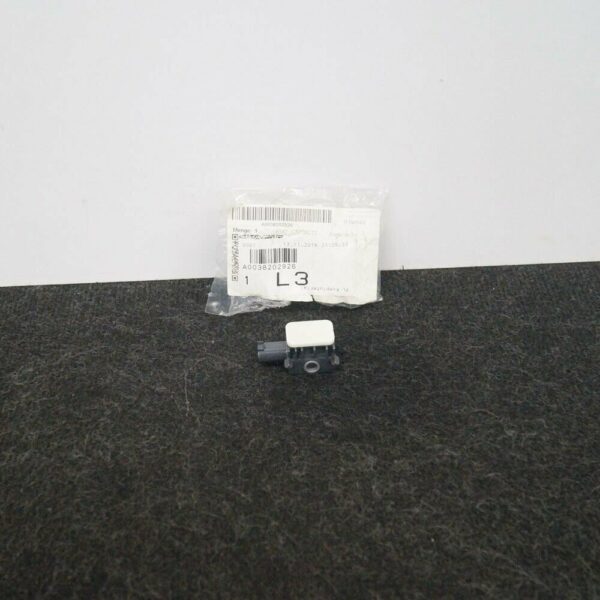 A0038202926 - NEW MERCEDES-BENZ C-CLASS W204 FRONT IMPACT SENSOR A0038202926 ORIGINAL