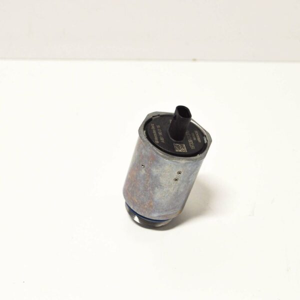 A6511800115 - NEW MERCEDES-BENZ E W212 OIL INJECTION SWITCH VALVE A6511800115 ORIGINAL