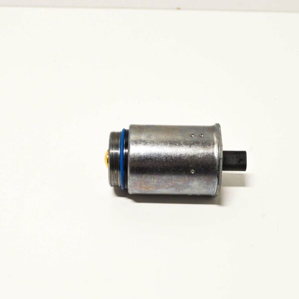 A6511800115 - NEW MERCEDES-BENZ E W212 OIL INJECTION SWITCH VALVE A6511800115 ORIGINAL