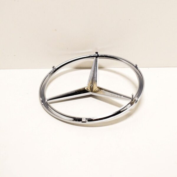 A9018170016 - Mercedes-Benz Sprinter W905 Front Grille Emblem Badge A9018170016 NEW GENUINE