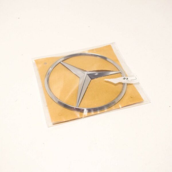 A9068170516 - NEW MB SPRINTER 906 REAR CROSSBEAM EMBLEM BADGE A9068170516