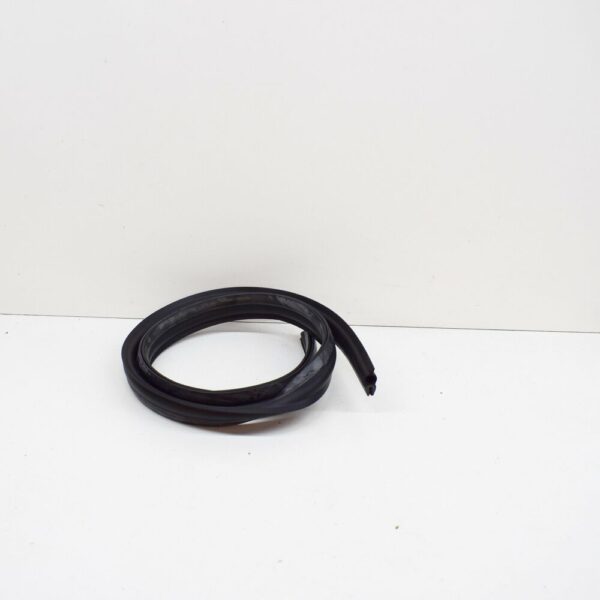 A9068890098 - NEW MERCEDES-BENZ SPRINTER 906 ENGINE HOOD SEAL A9068890098 ORIGINAL