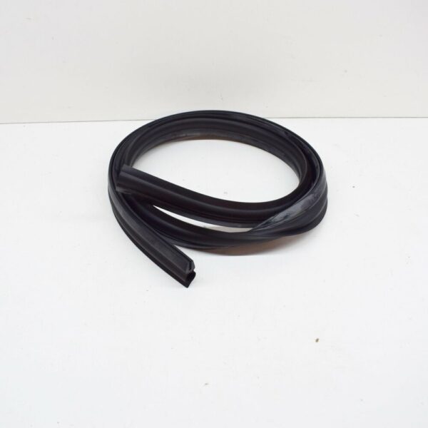 A9068890098 - NEW MERCEDES-BENZ SPRINTER 906 ENGINE HOOD SEAL A9068890098 ORIGINAL
