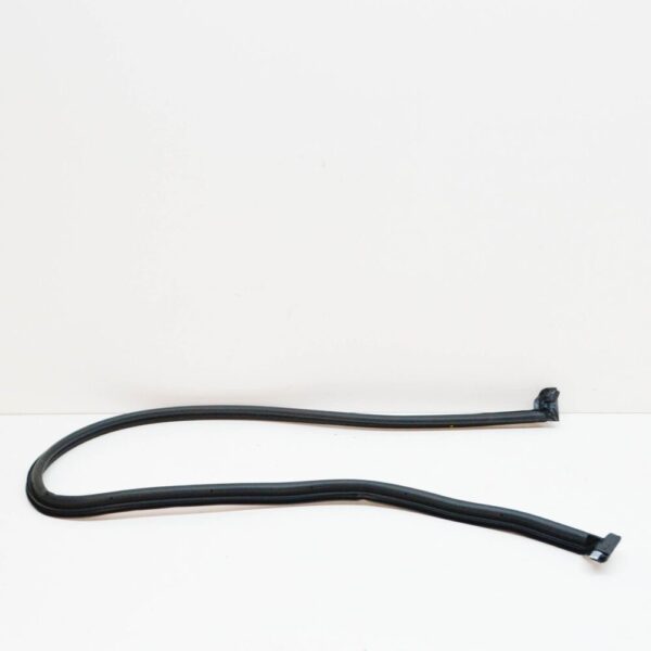A9077820000 - NEW MB SPRINTER W907 REAR LEFT BACK DOOR SEAL STRIP A9077820000
