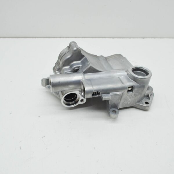 06J115105AG - NEW VOLKSWAGEN TIGUAN MK1 ENGINE OIL PUMP 06J115105AG ORIGINAL