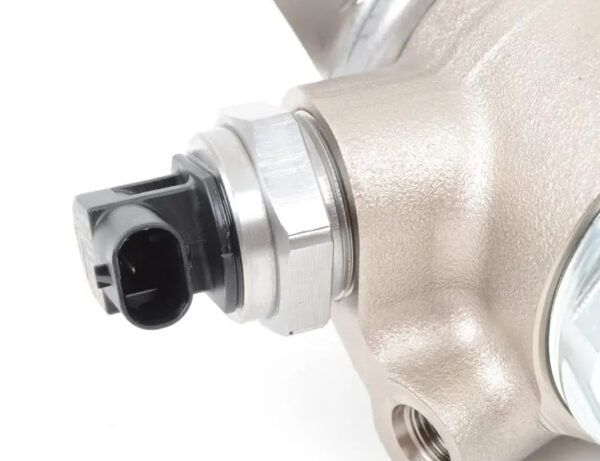 07L127026AL - NEW AUDI A6 AVANT C7 HIGH PRESSURE FUEL PUMP 07L127026AL ORIGINAL
