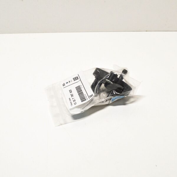 13327787822 - BMW X5 E53 Fuel Preheating Valve 13327787822 7787822 ORIGINAL 2002
