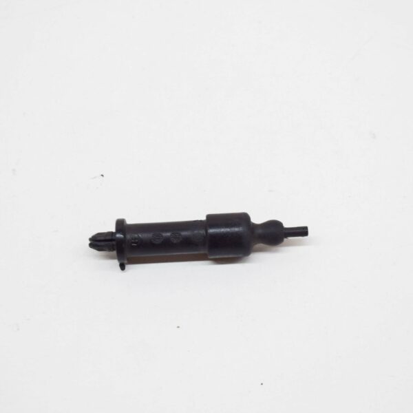 1468989 - FORD MONDEO  Saloon Parcel Shelf Strap Retaining Pin 1468989 ORIGINAL