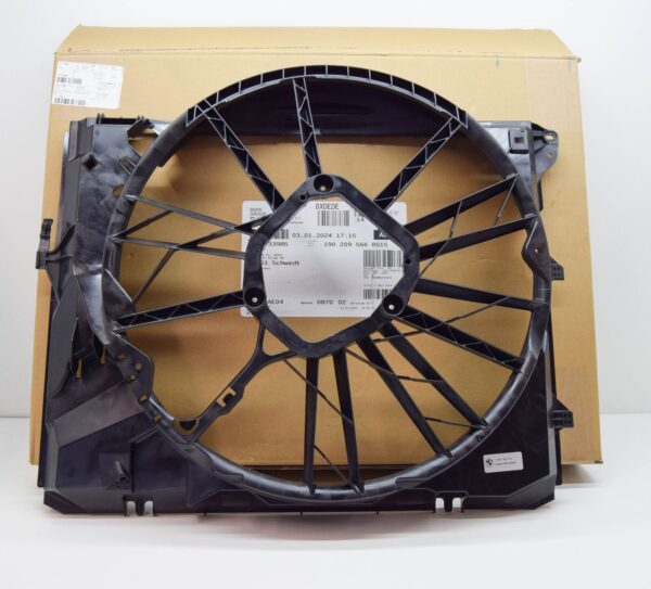 17117557814 - NEW BMW E82 E88 E90 E90N E92 E92N E93 RADIATOR FAN SHROUD 7557814 17117557814