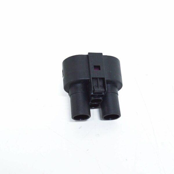 1J0906234A - NEW AUDI A6 C6 4 PIN CONTACT FLAT CONTACT HOUSING 1J0906234A ORIGINAL