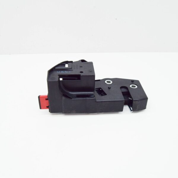 1K0885681M - NEW AUDI Q3 8U REAR LEFT SEAT BACKREST LOCK 1K0885681M ORIGINAL
