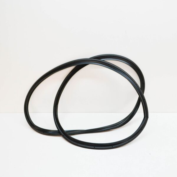 1K98277055AP - NEW VOLKSWAGEN GOLF VARIANT MK6 REAR LID RUBBER SEAL 1K98277055AP