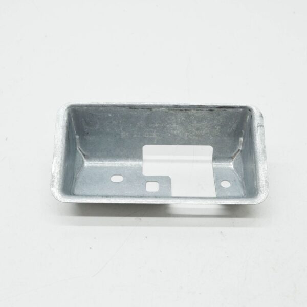1T0827229A - NEW VOLKSWAGEN CADDY ALLTRACK 2K REAR TAILGATE HANDLE BRACKET 1T0827229A