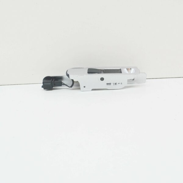 1Y0871548D - NEW VW BEETLE CONVERTIBLE 1Y RIGHT SOFT TOP CATCH LOWER PART 1Y0871548D ORIGINAL