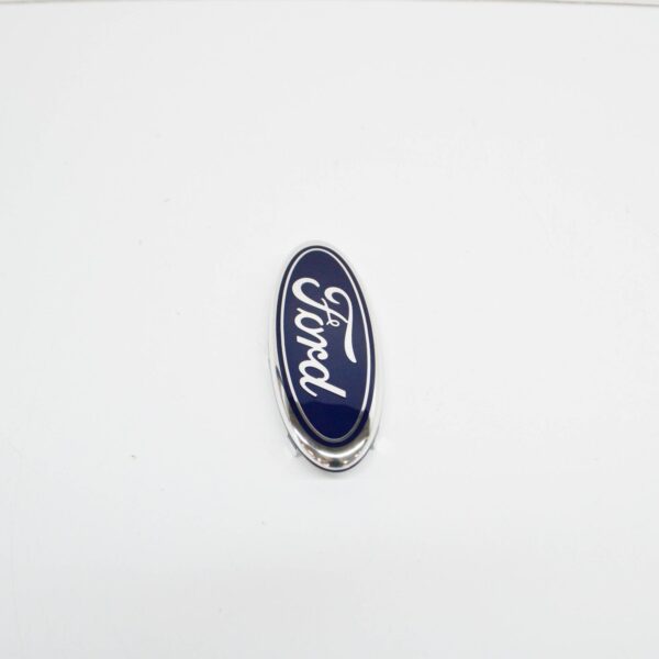 2108761 - FORD FIESTA BE256 MK5 Front Name Plate Emblem 2108761 2S6J-8B262-AA ORIGINAL
