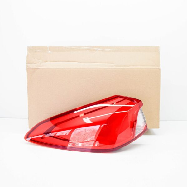 2373261 - FORD FOCUS MK4 Estate Outer Rear Left Taillight   2603190 ORIGINAL