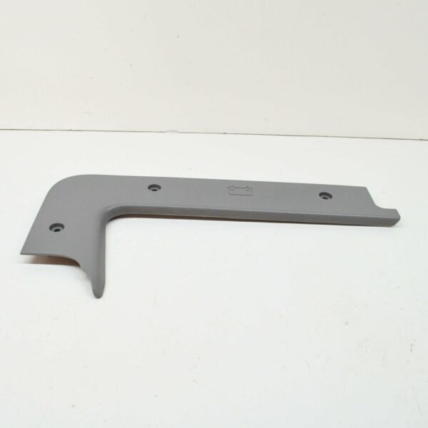 2E0863467A - NEW VOLKSWAGEN CRAFTER 2E OTHER FRONT LEFT STEP TRIM 2E0863467A ORIGINAL