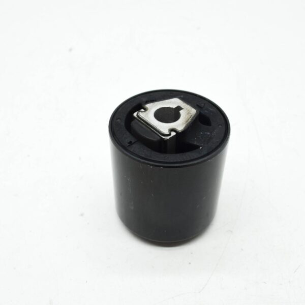 31126769715 - BMW X5 E53 3.0d 155kW Front Control Arm Bushing 31126769715 ORIGINAL