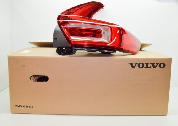 31446791 - VOLVO XC40 Rear Right Taillight 31446791 ORIGINAL