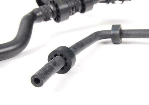 3C0122101GJ - NEW VOLKSWAGEN CC RADIATOR UPPER COOLANT HOSE 3C0122101GJ