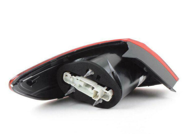 3C8945096G - NEW VOLSKWAGEN PASSAT CC REAR RIGHT OUTER TAILLIGHT 3C8945096G ORIGINAL
