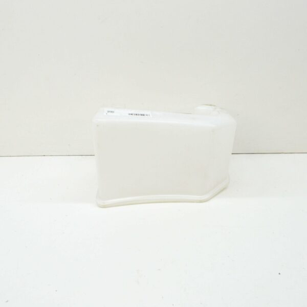 3C8955453B - NEW VOLKSWAGEN PASSAT CC 3C WINDSHIELD WASHER RESERVOIR TANK 3C8955453B