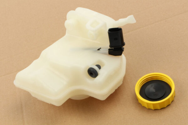 3D0611301B - AUDI R8 Spyder 42 Brake Fluid Reservoir 3D0611301B ORIGINAL