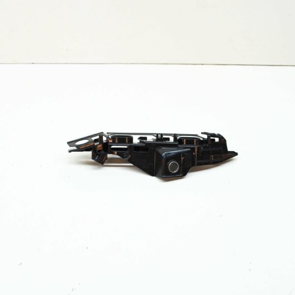3G0807049B - NEW VW PASSAT GTE 4MOTION B8 FRONT LEFT BUMPER BRACKET HOLDER 3G0807049B