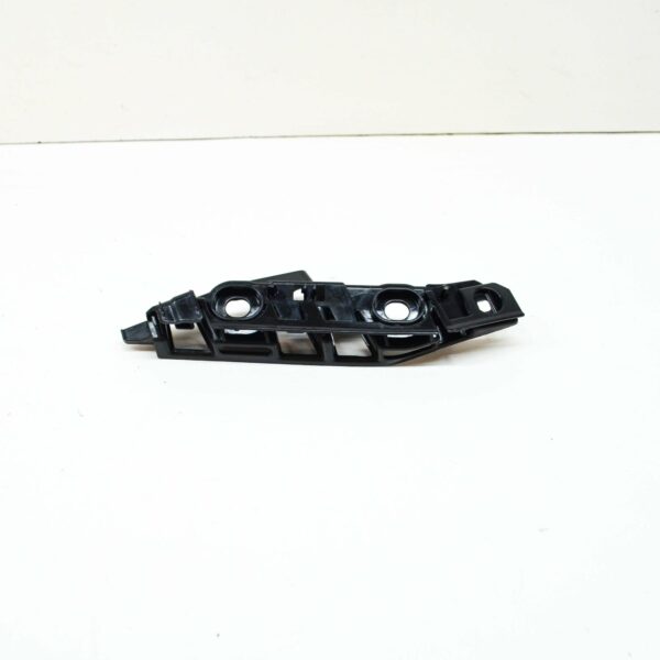 3G0807049B - NEW VW PASSAT GTE 4MOTION B8 FRONT LEFT BUMPER BRACKET HOLDER 3G0807049B