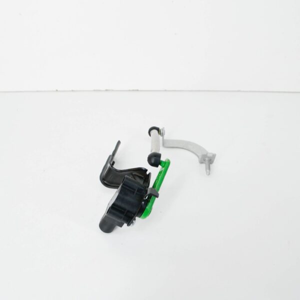 3Q0412521A - NEW VOLKSWAGEN PASSAT 3G FRONT LEFT HEIGH LEVEL SENSOR W POLE 3Q0412521A